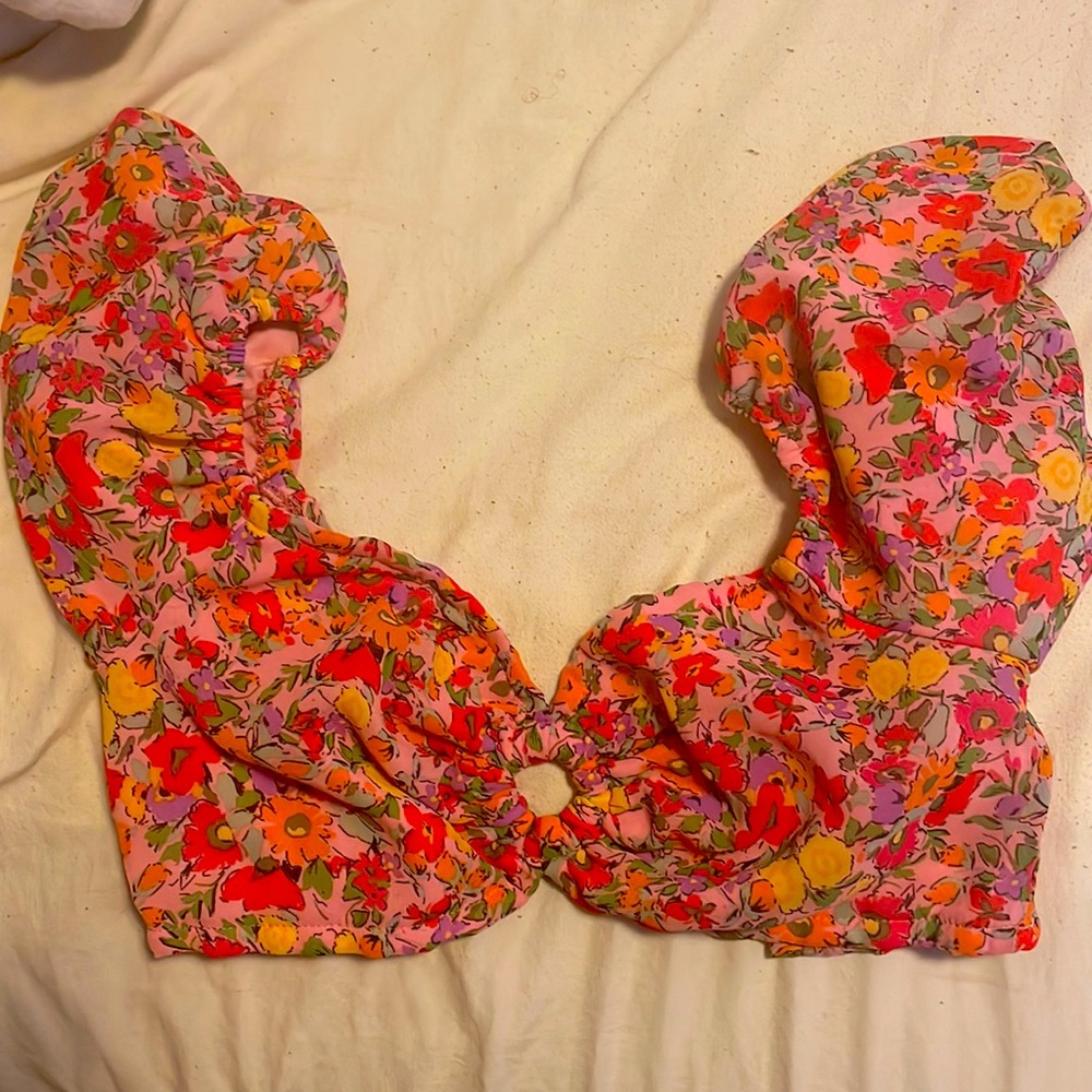 floral cropped top